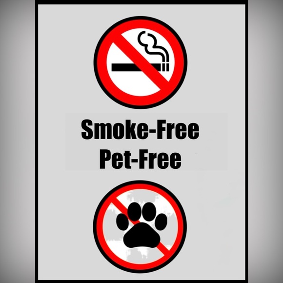 #1486 - Blizzard Bay Ugly Christmas Sweater Santa Playing Football - Picture 4 of 8